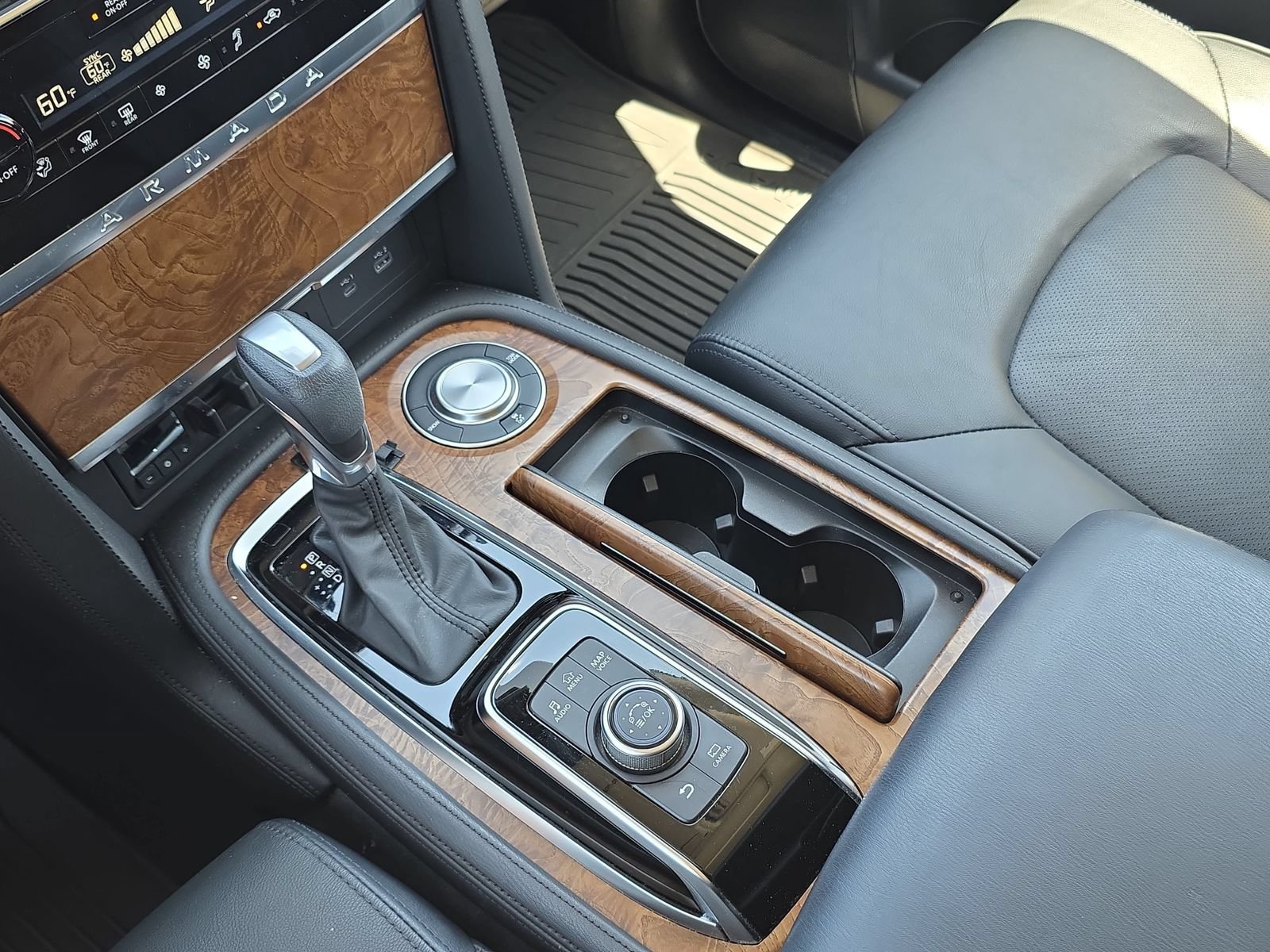 Used 2022 Nissan Armada SL RWD image 22