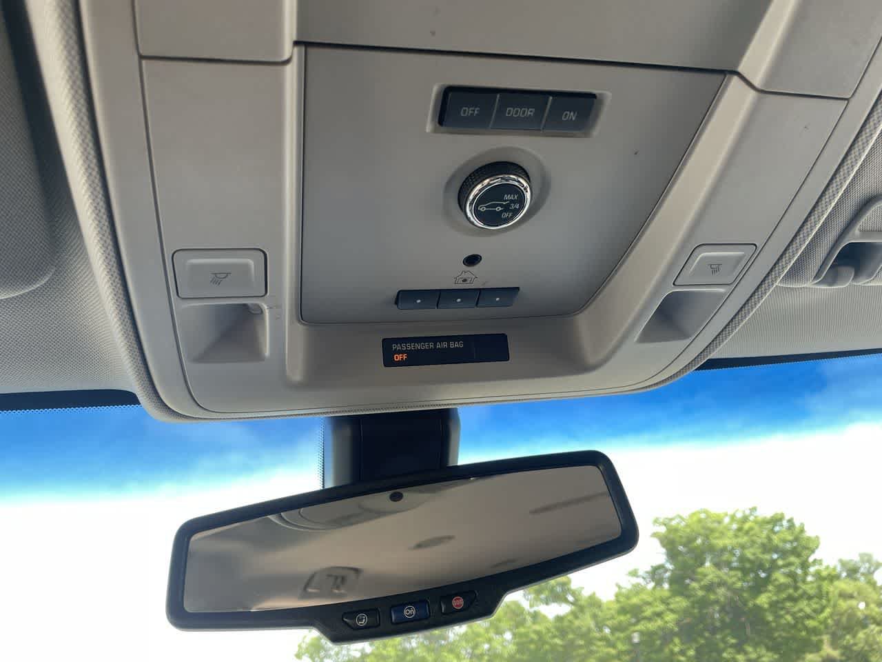 Used 2018 Cadillac Escalade ESV 4WD image 33