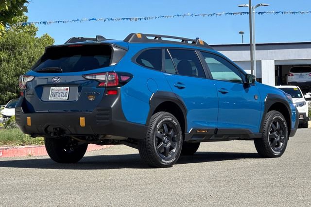 Used 2025 Subaru Outback Wilderness AWD/4WD image 4