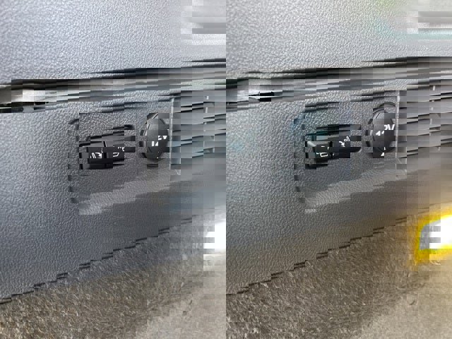 Used 2016 Lincoln MKX Reserve w/ Technology Package image 12