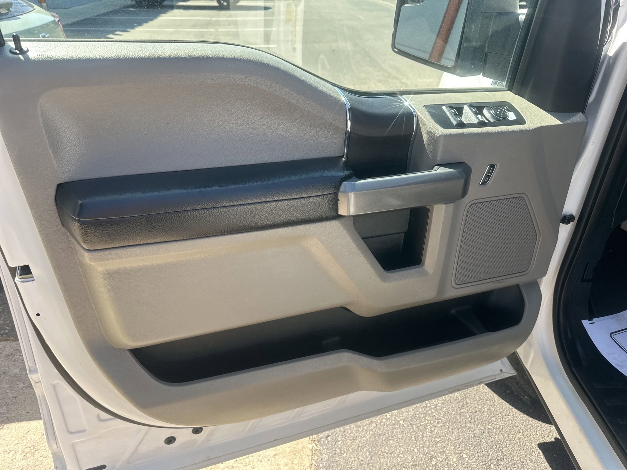 Used 2018 Ford F150 XLT AWD/4WD image 20