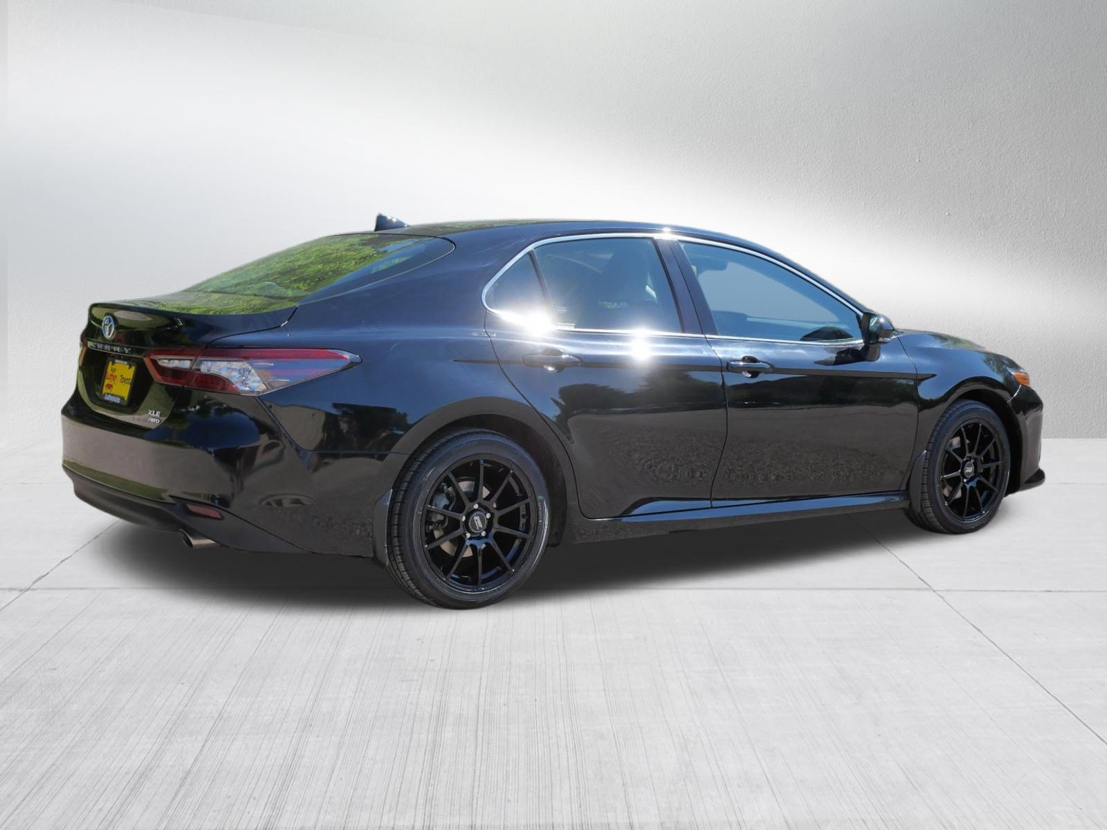 Certified 2023 Toyota Camry XLE w/ Cold Weather Package AWD/4WD image 8