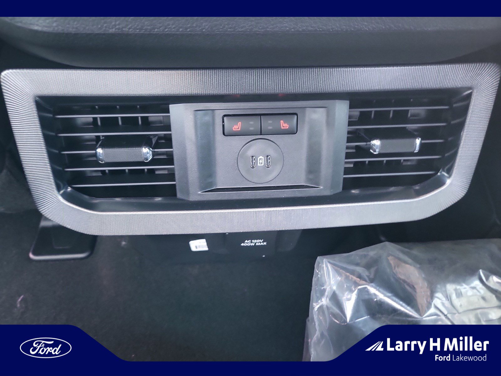 New 2025 Ford F350 Platinum w/ Tremor Off-Road Package image 32