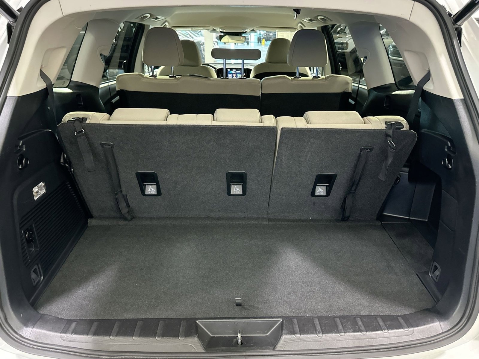 Used 2023 Subaru Ascent Premium w/ Convenience Package image 35