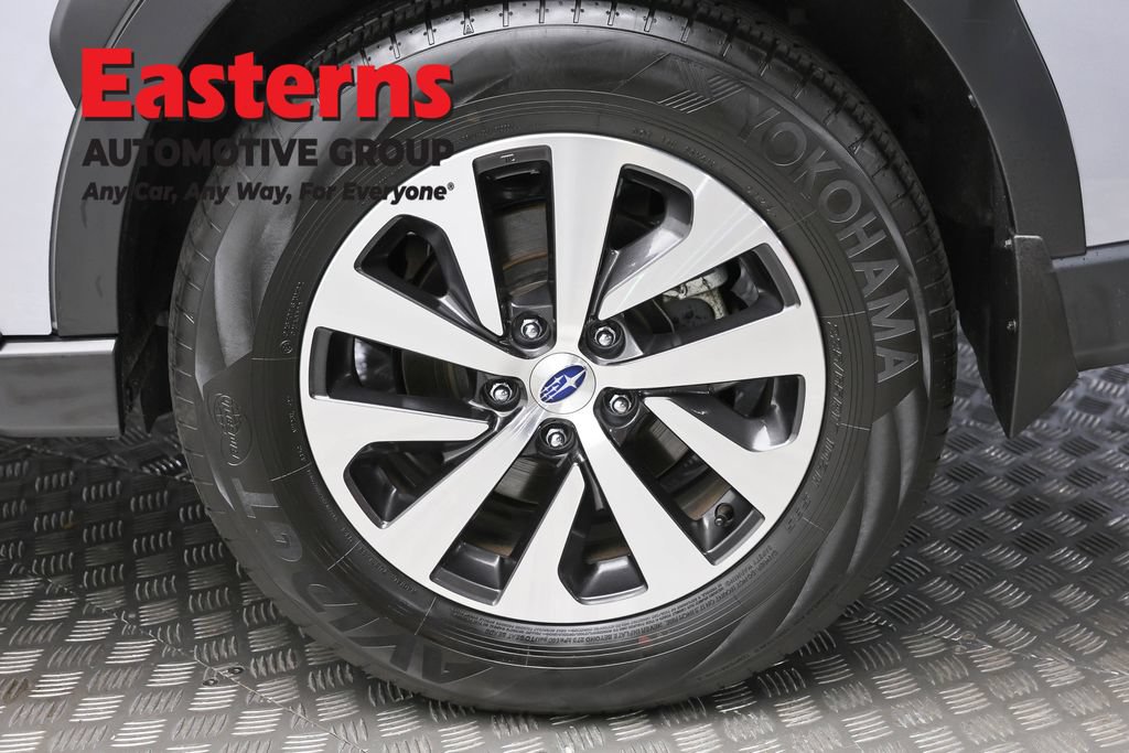 Used 2025 Subaru Outback Premium AWD/4WD image 8