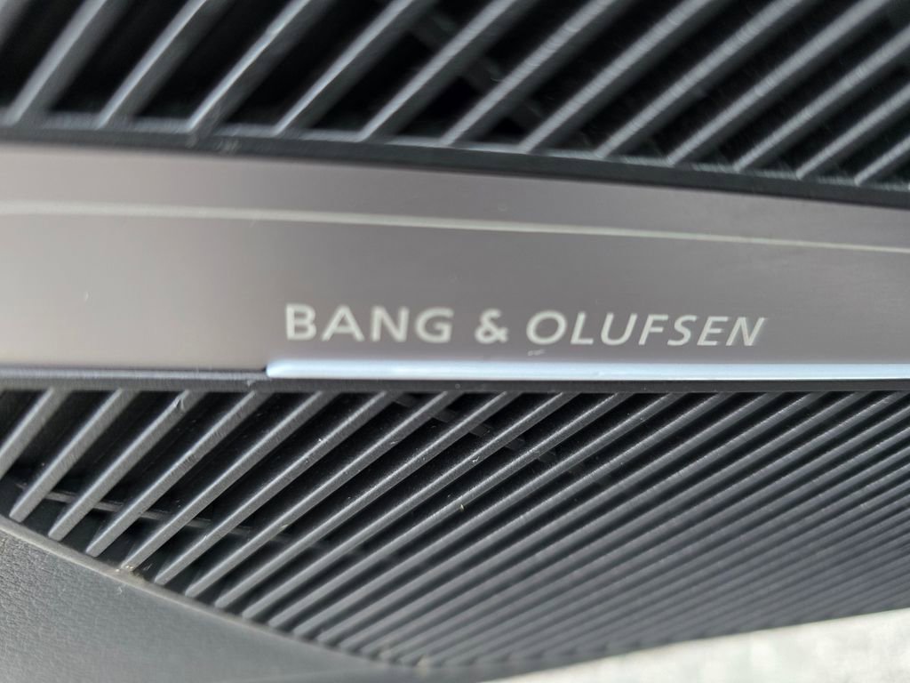 Used 2024 Audi SQ5 Prestige w/ Prestige Package image 19