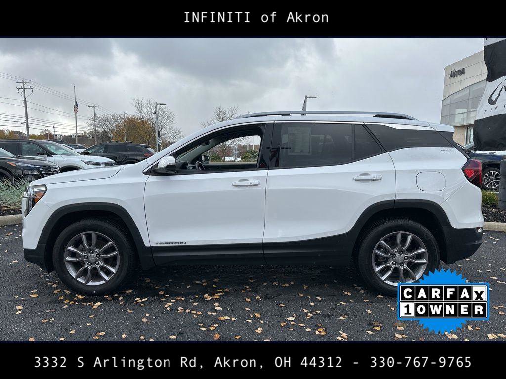 Used 2022 GMC Terrain SLT w/ Tech Package image 11