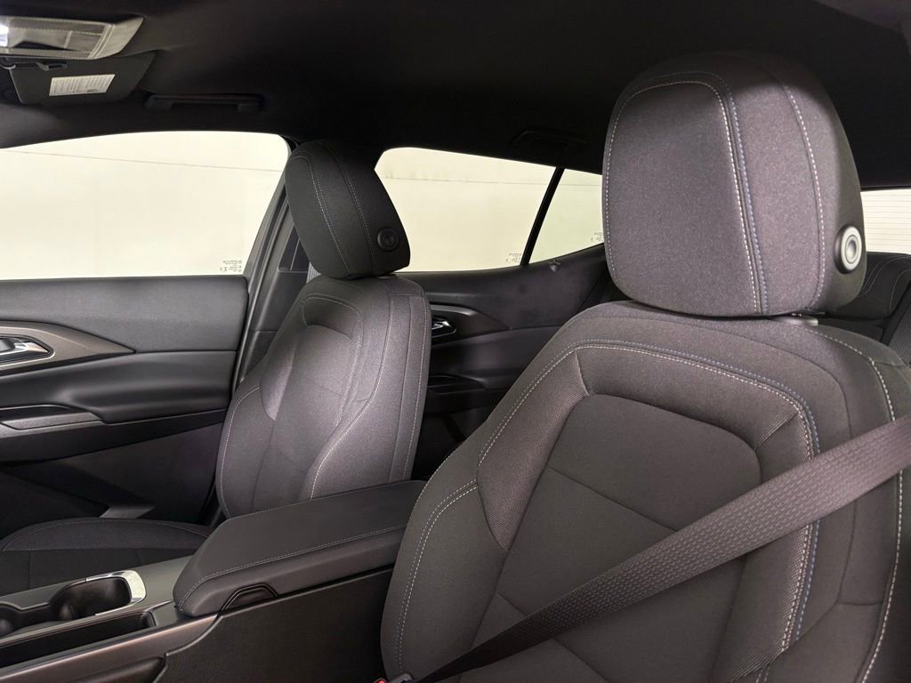 Used 2026 Chevrolet Equinox EV LT image 22