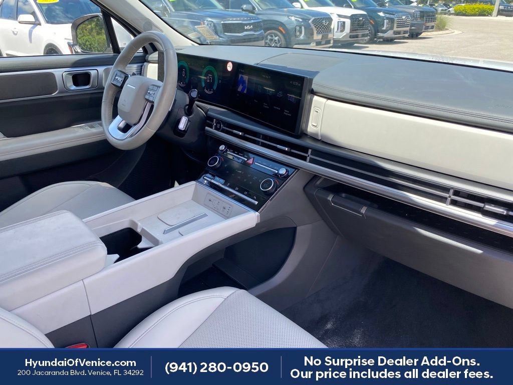Used 2026 Hyundai Santa Fe SEL FWD image 15