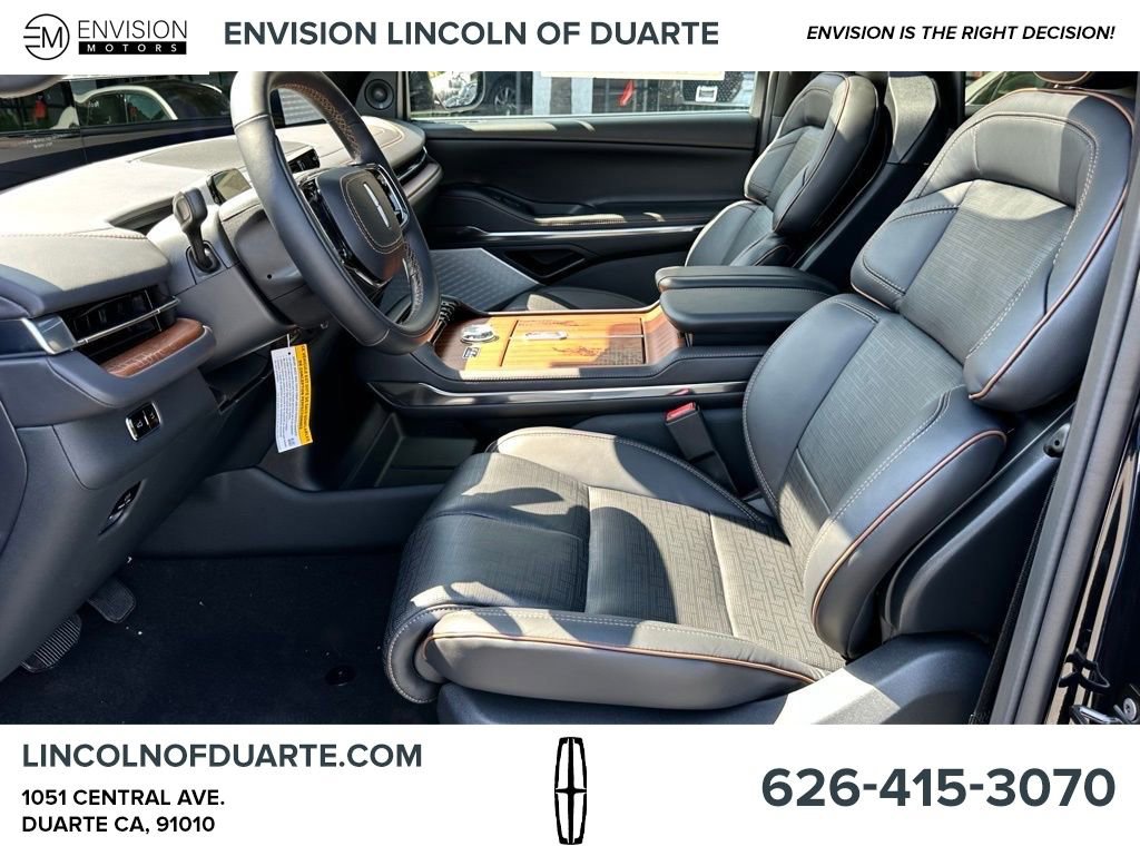 New 2025 Lincoln Navigator Black Label image 13