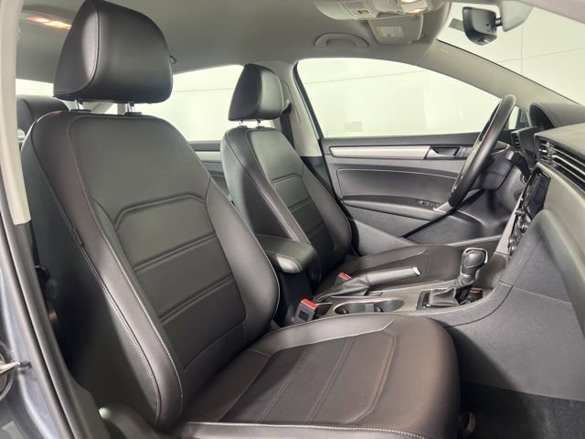 Used 2020 Volkswagen Passat 2.0T SE image 13