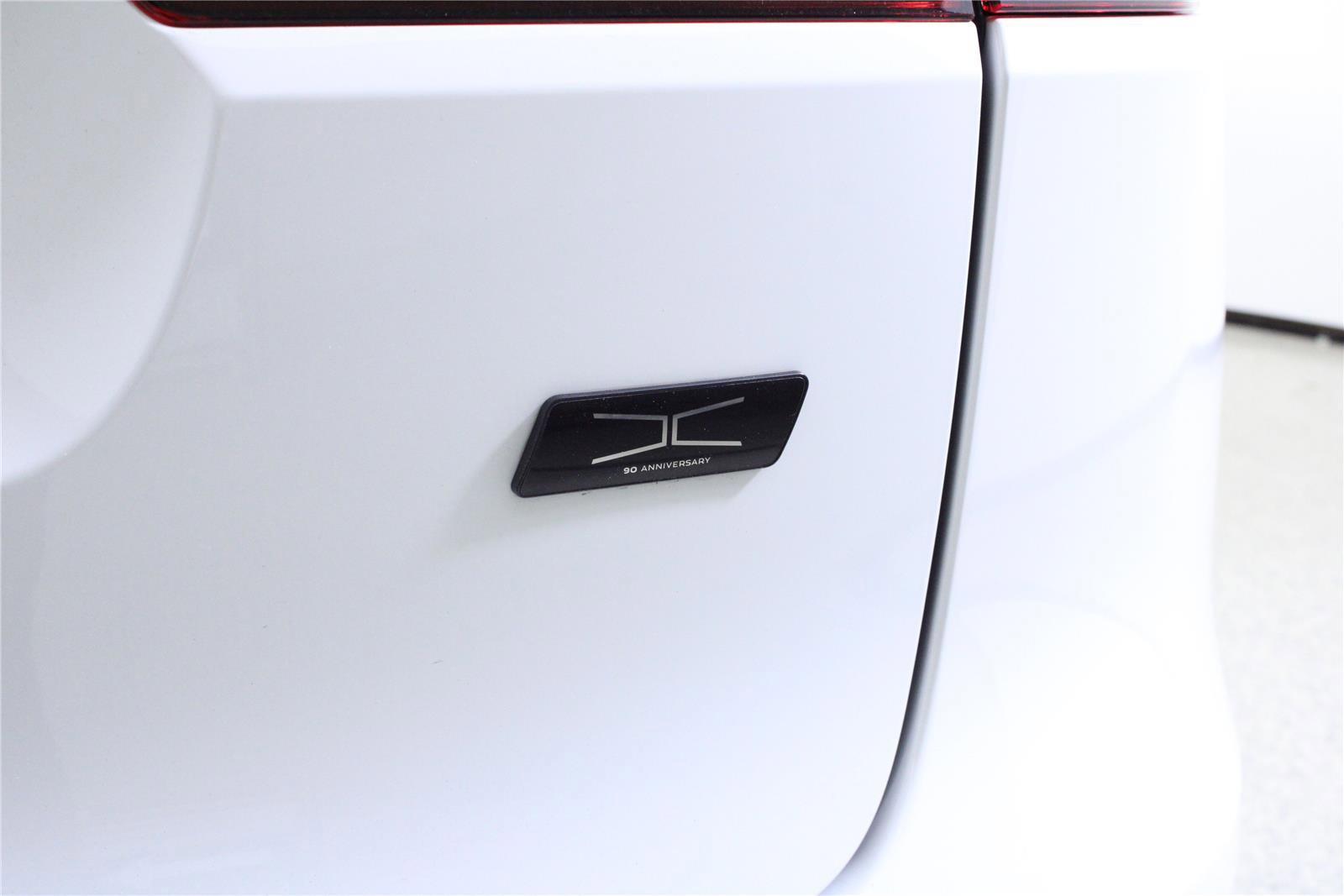 Used 2026 Jaguar F-PACE R-Dynamic S AWD/4WD image 9