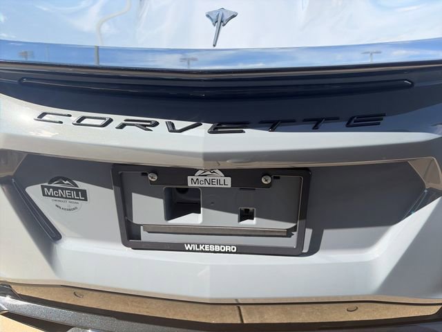 Used 2024 Chevrolet Corvette Stingray Premium Conv w/ Battery Protection Package RWD image 31
