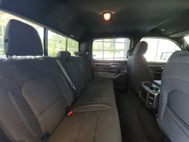 New 2026 RAM 1500 4x4 Crew Cab image 16