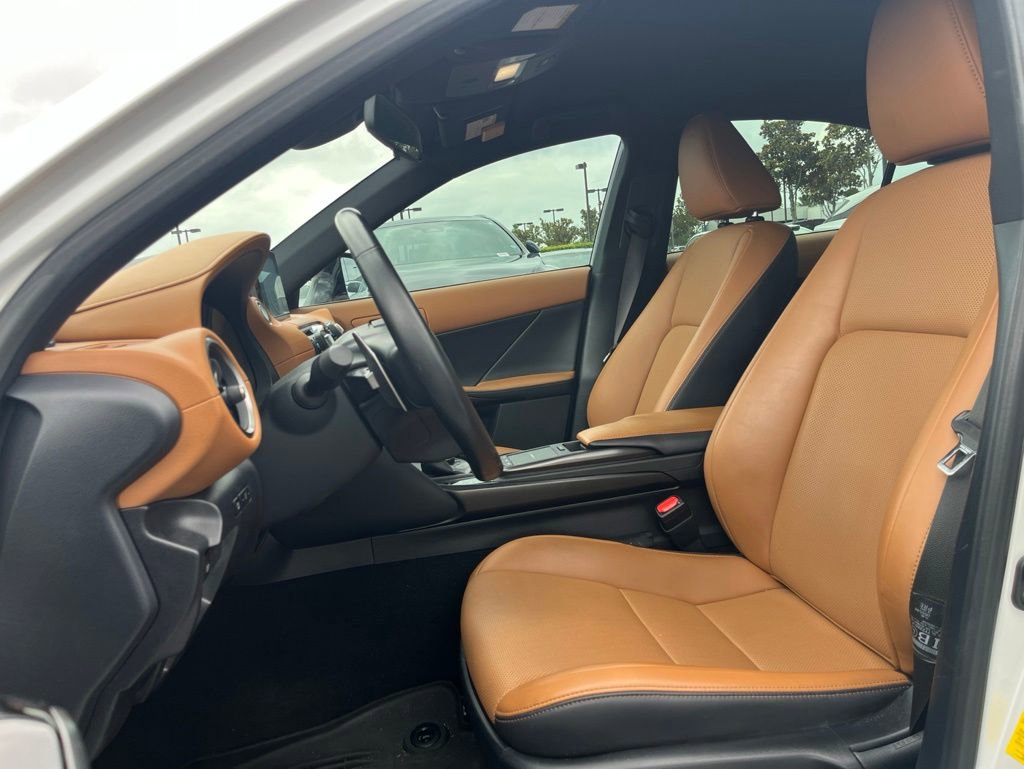 Used 2022 Lexus IS 300 w/ Accessory Package RWD image 16