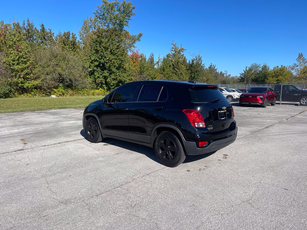 Used 2020 Chevrolet Trax LS FWD image 3
