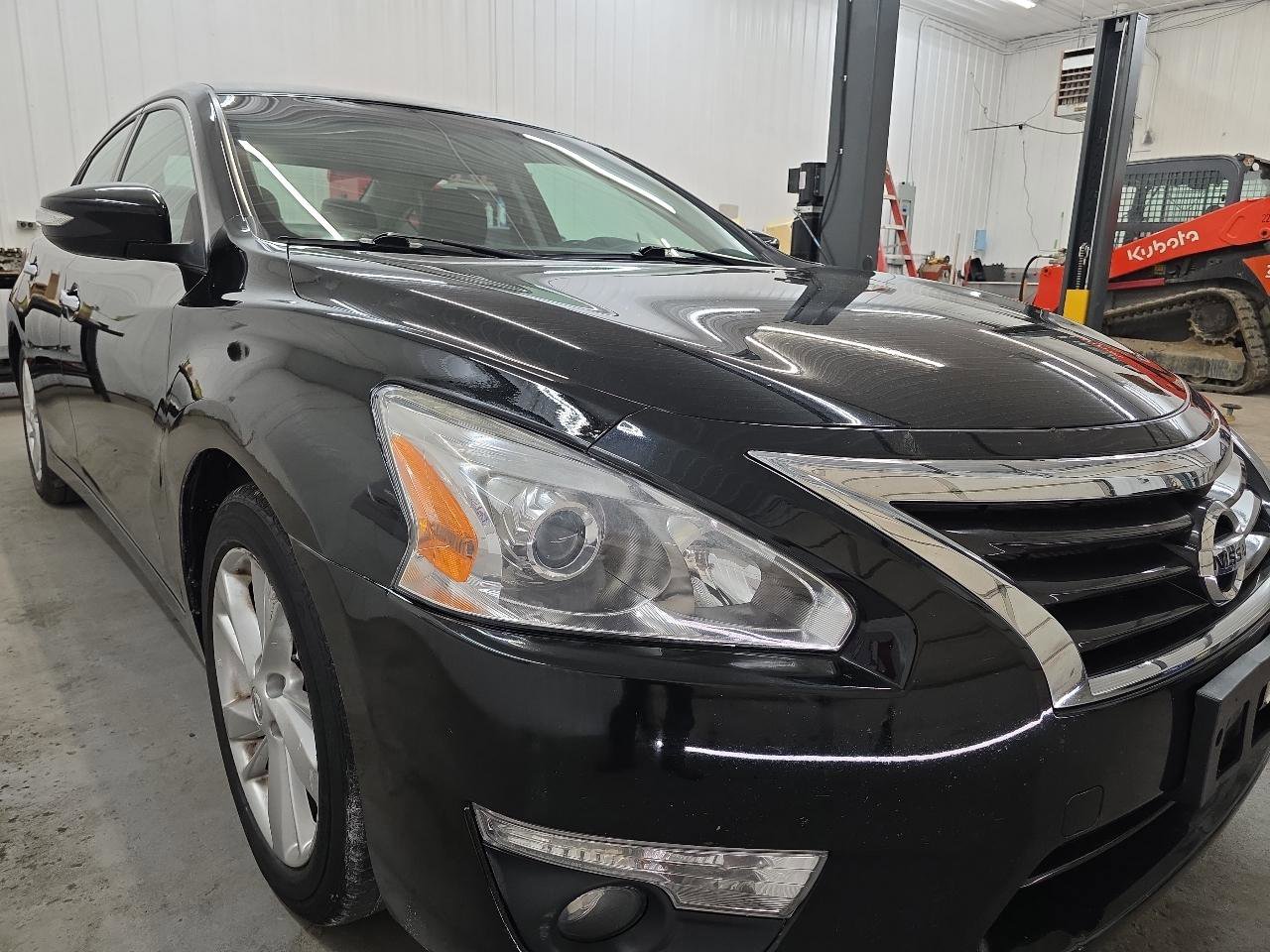 Used 2015 Nissan Altima 2.5 SL w/ Technology Package FWD image 19