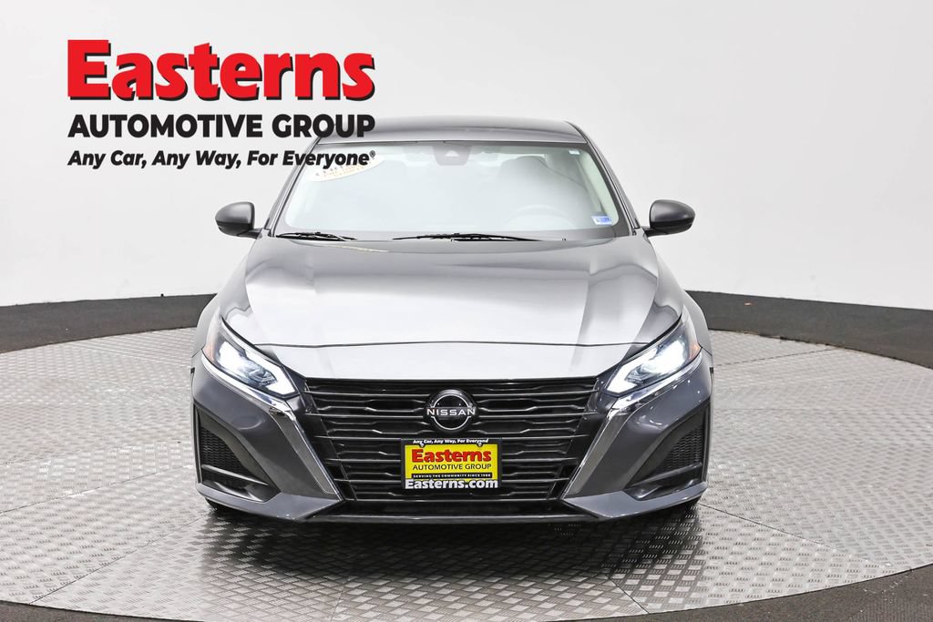 Used 2024 Nissan Altima 2.5 S FWD image 2