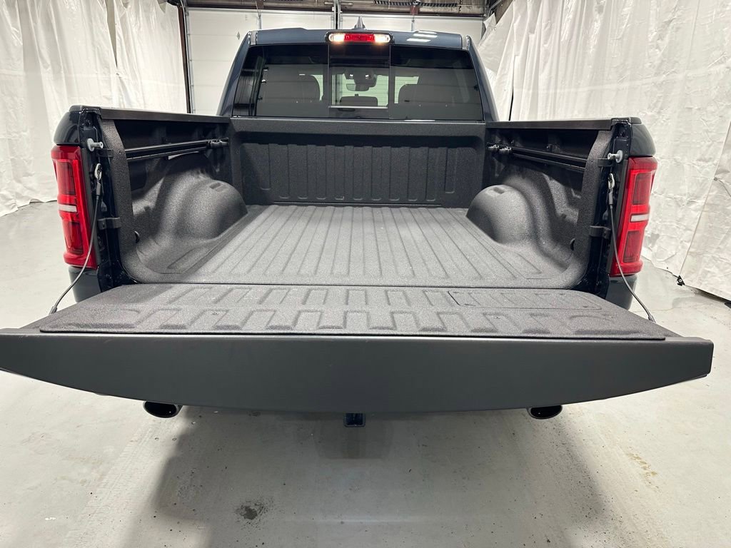 Used 2026 RAM 1500 Limited AWD/4WD image 47