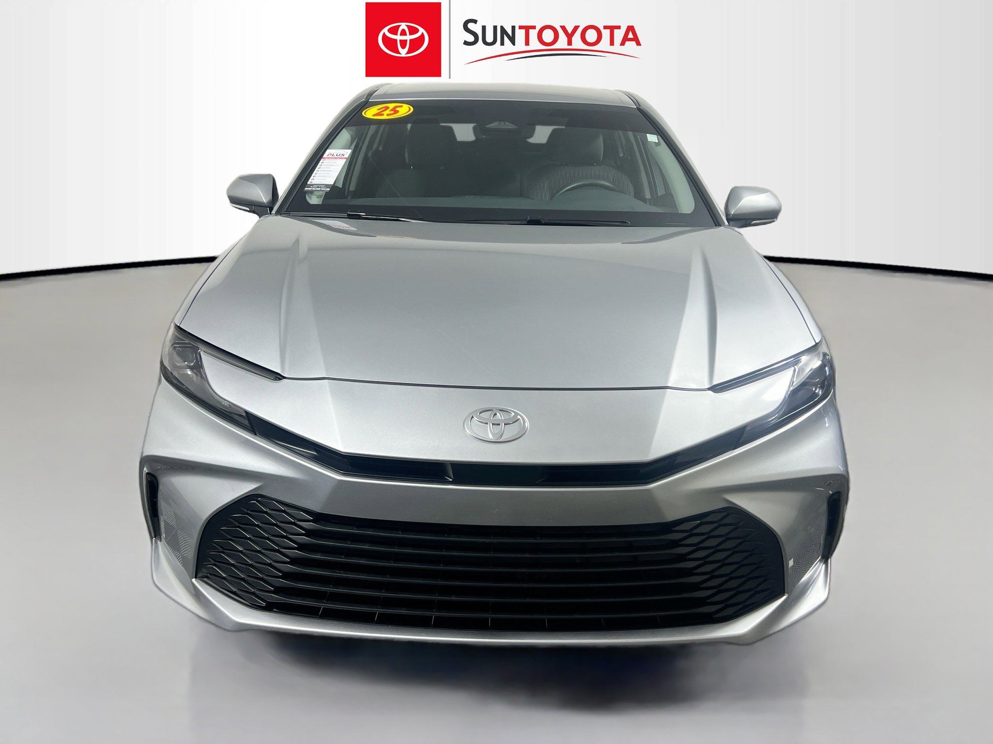 Used 2025 Toyota Camry LE w/ Convenience Package FWD image 10