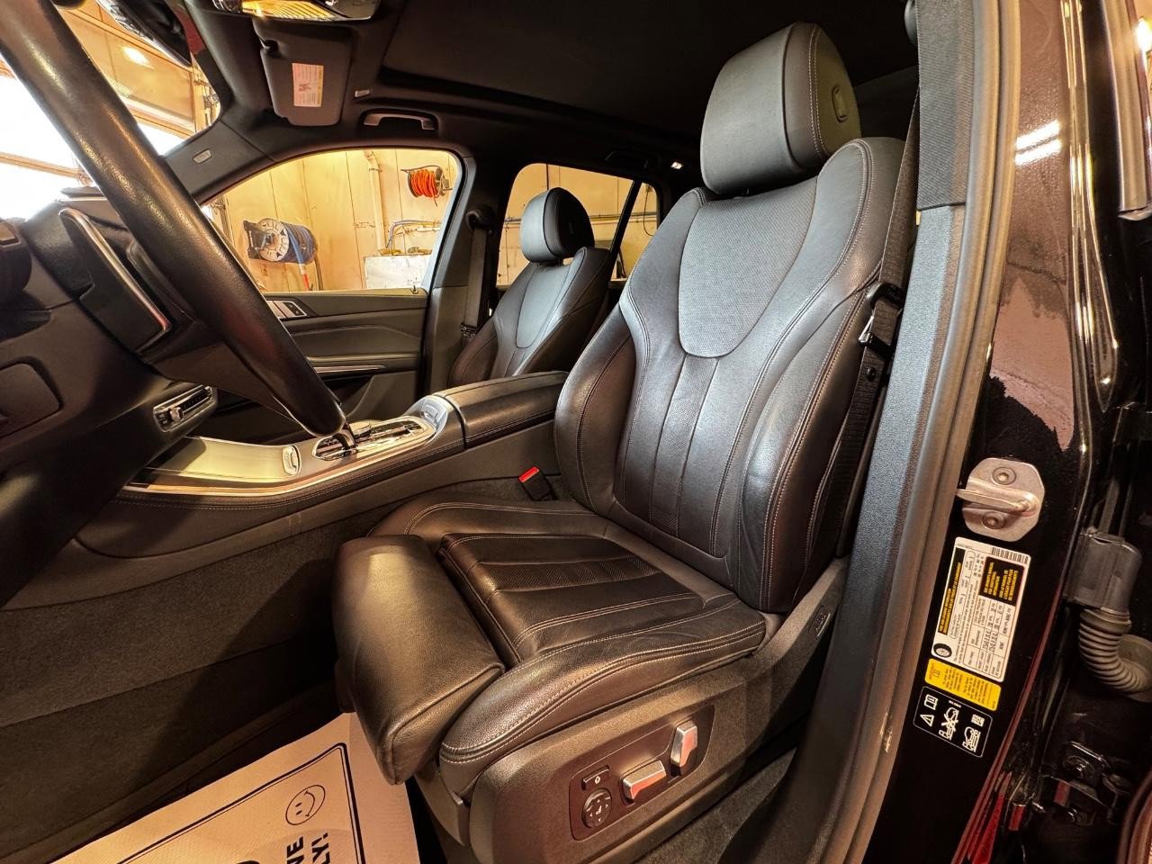 Used 2019 BMW X5 xDrive40i w/ Premium Package 2 image 16