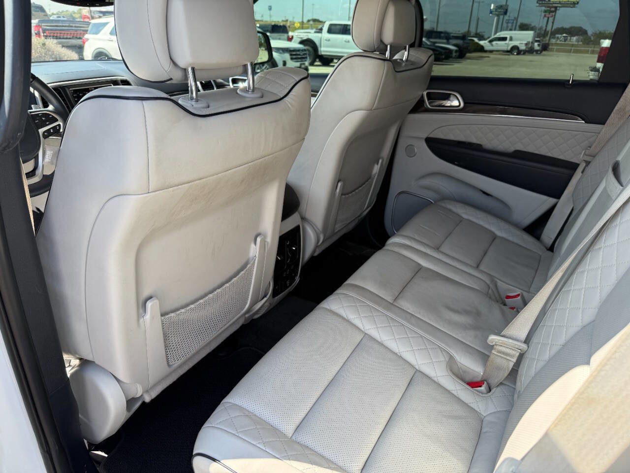 Used 2018 Jeep Grand Cherokee Summit image 14