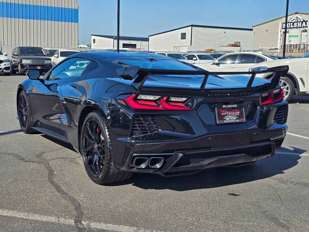 Used 2026 Chevrolet Corvette Stingray Coupe w/ 1LT RWD image 3