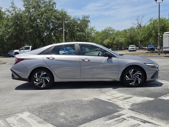 Used 2025 Hyundai Elantra Sport FWD image 7