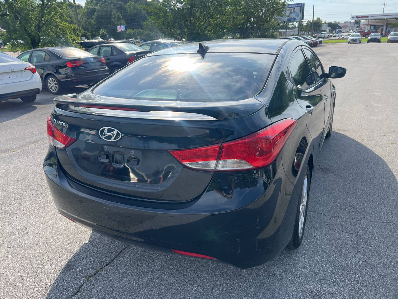 Used 2013 Hyundai Elantra GLS w/ Preferred Pkg FWD image 6
