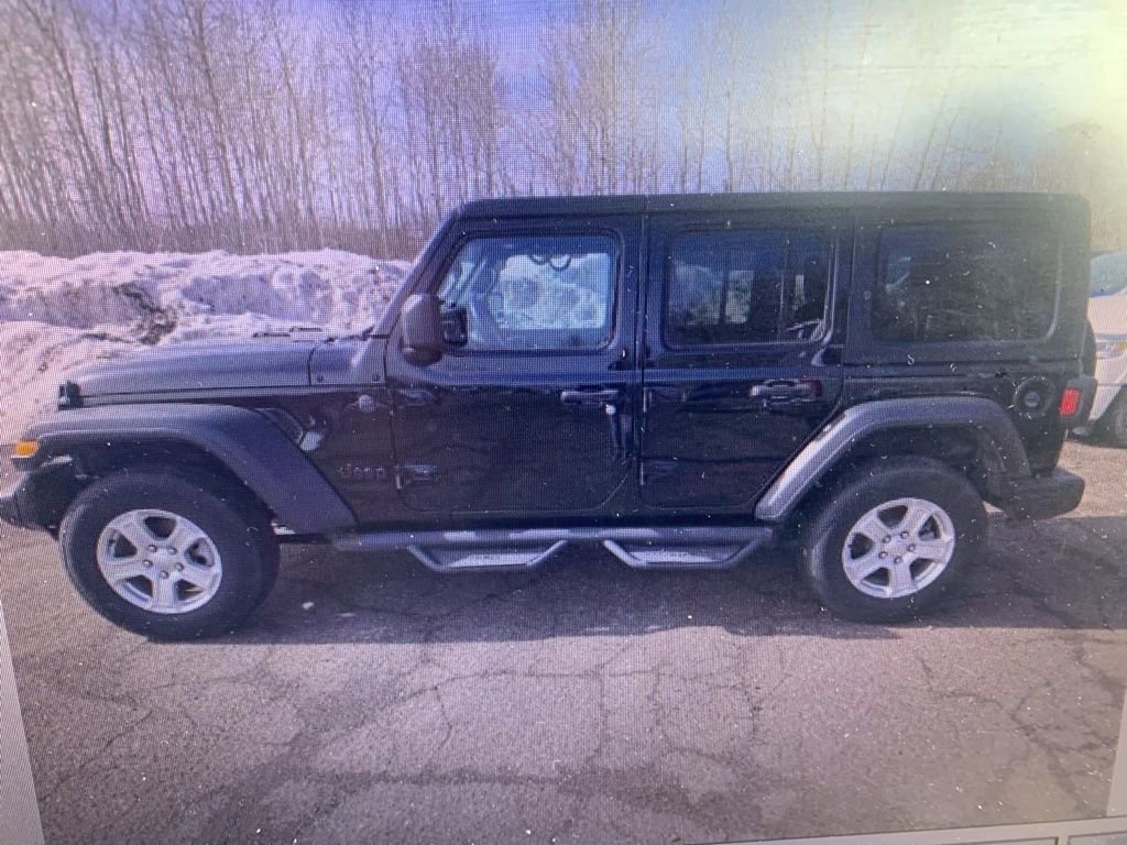 Used 2022 Jeep Wrangler Unlimited Sport image 12