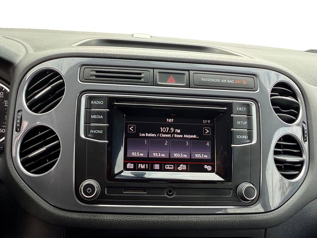 Used 2018 Volkswagen Tiguan Limited image 13