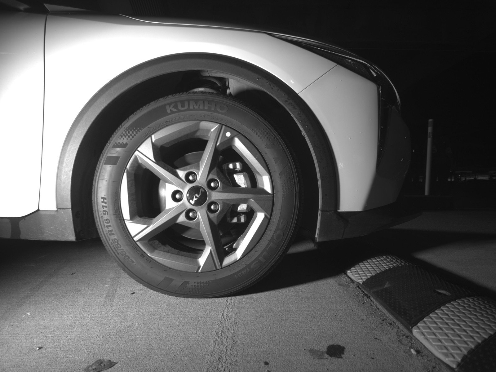 Used 2025 Kia K4 LXS image 13