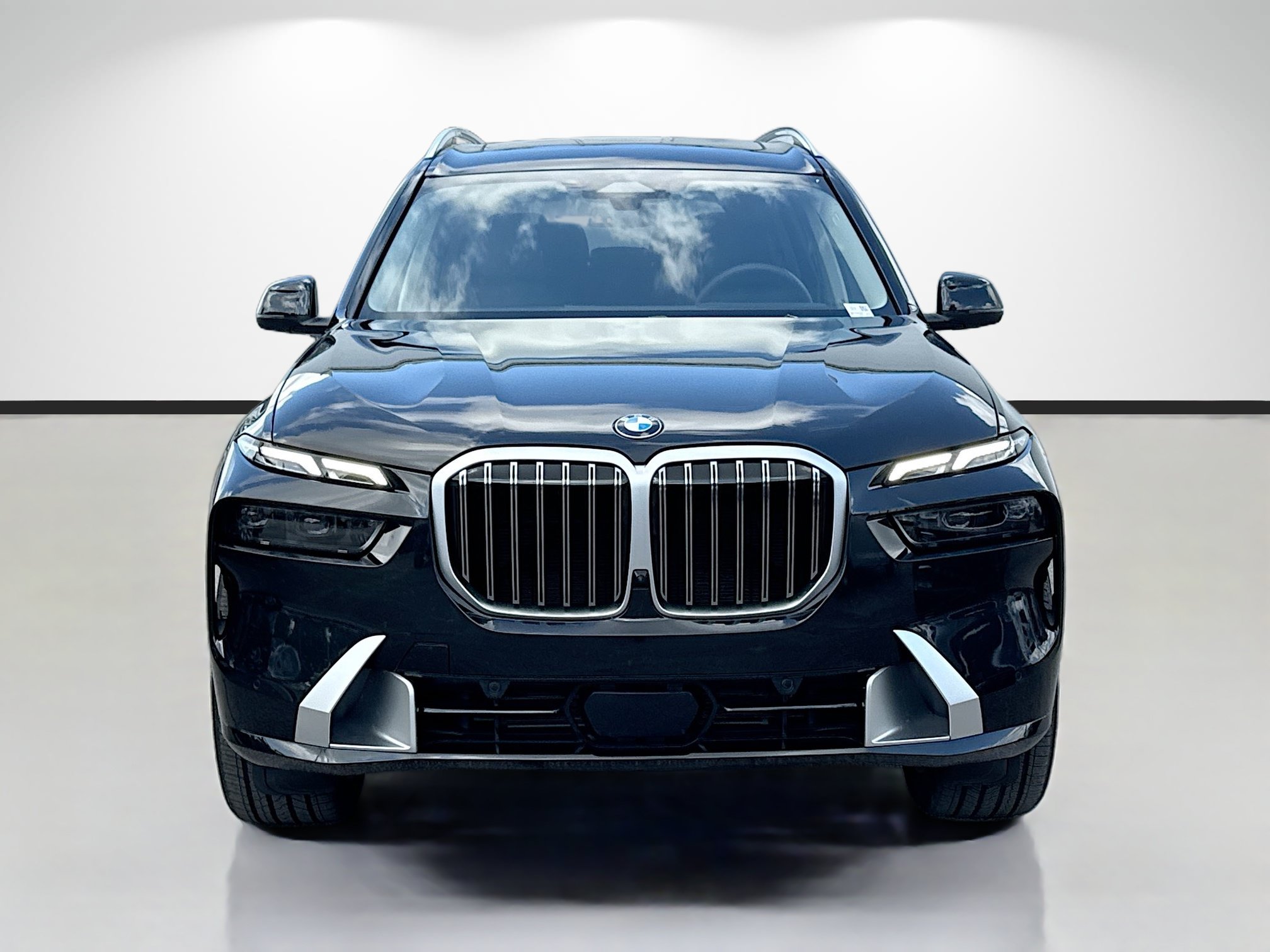 Used 2026 BMW X7 xDrive40i AWD/4WD image 8