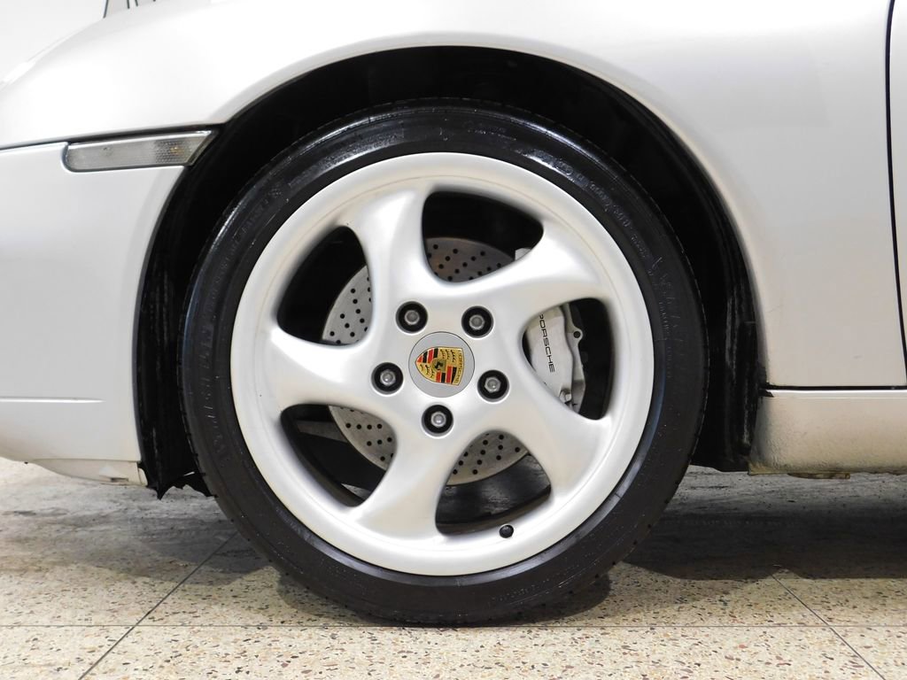 Used 2001 Porsche 911 Carrera 4 image 30