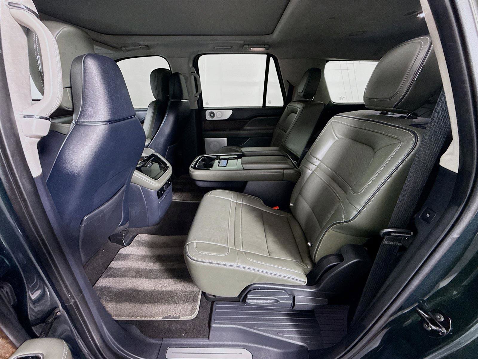 Used 2022 Lincoln Navigator L Black Label AWD/4WD image 21