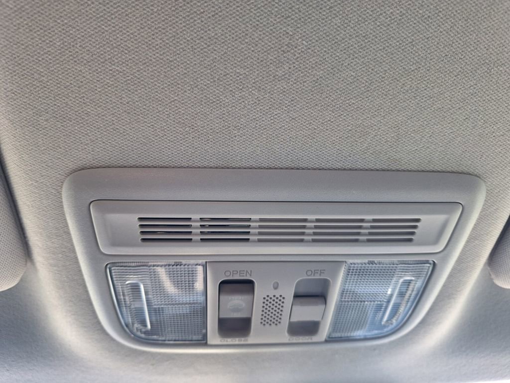 Used 2022 Honda HR-V EX-L image 18