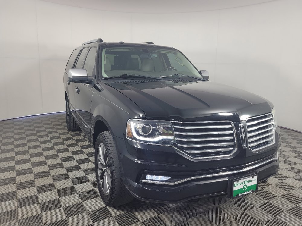 Used 2016 Lincoln Navigator Select RWD image 13