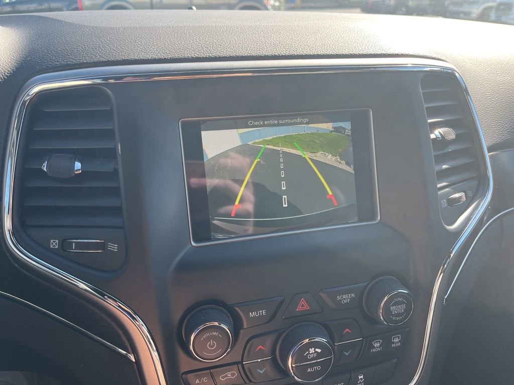 Used 2018 Jeep Grand Cherokee Limited AWD/4WD image 18