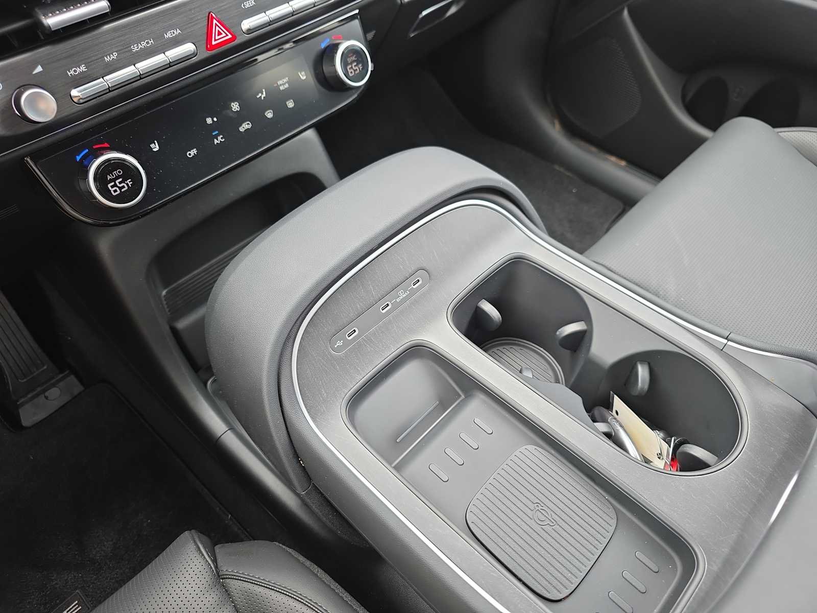 Certified 2026 Hyundai Palisade SEL FWD image 48