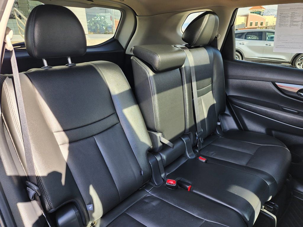 Used 2020 Nissan Rogue SL image 17