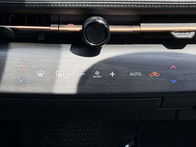 Used 2023 Nissan Ariya AWD image 21