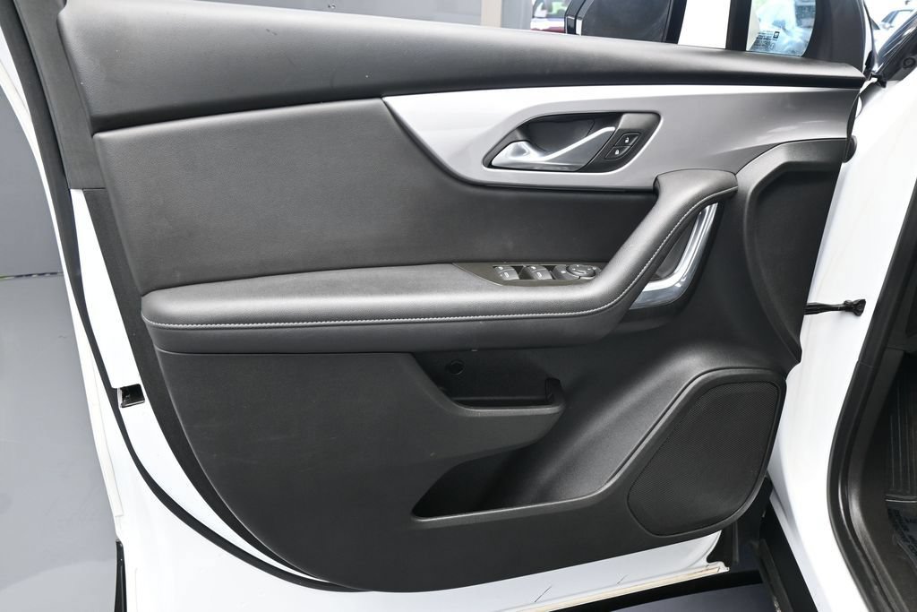 Used 2022 Chevrolet Blazer LT FWD image 31