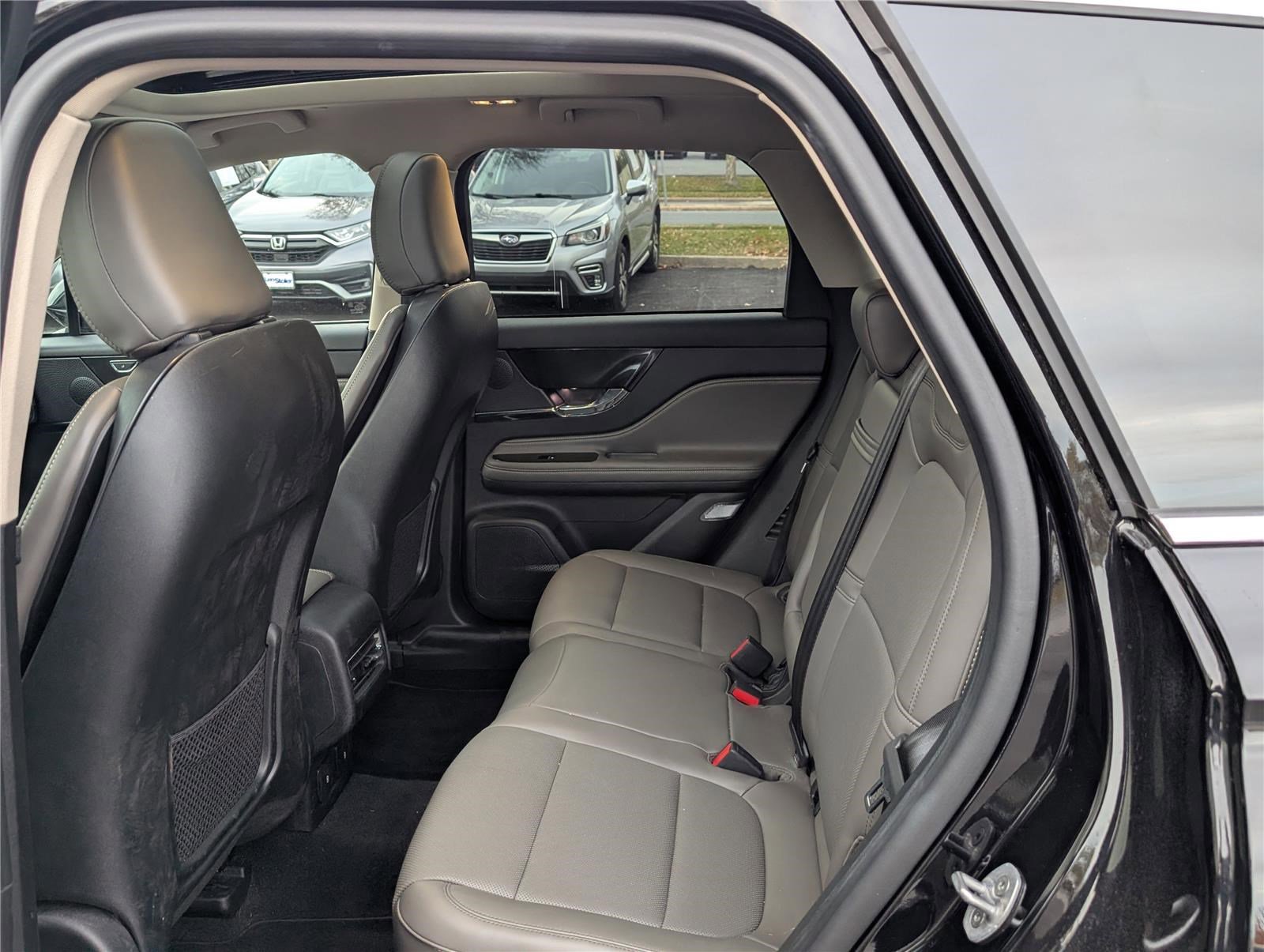 Used 2023 Lincoln Corsair AWD w/ Equipment Group 101A image 13