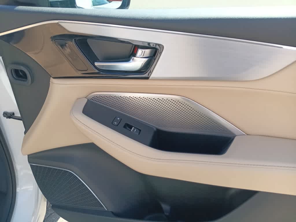 Used 2023 Acura MDX SH-AWD image 27