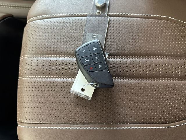Certified 2025 Chevrolet Tahoe High Country AWD/4WD image 37