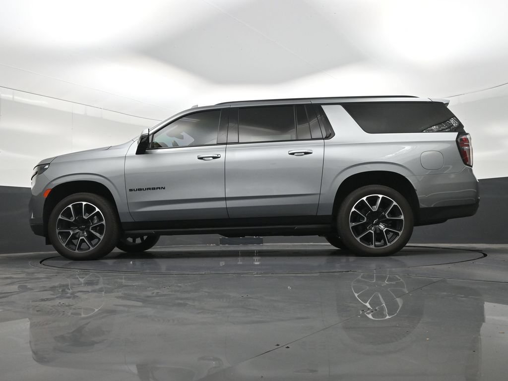 Used 2024 Chevrolet Suburban RST w/ Luxury Package RWD image 26
