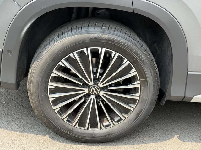 Used 2026 Volkswagen Tiguan S AWD/4WD image 8