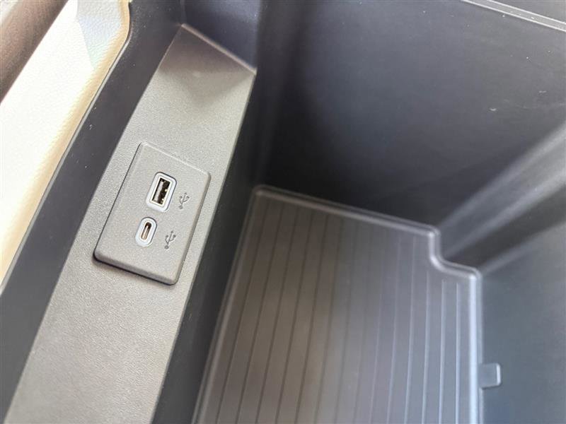 Used 2022 GMC Yukon Denali image 25