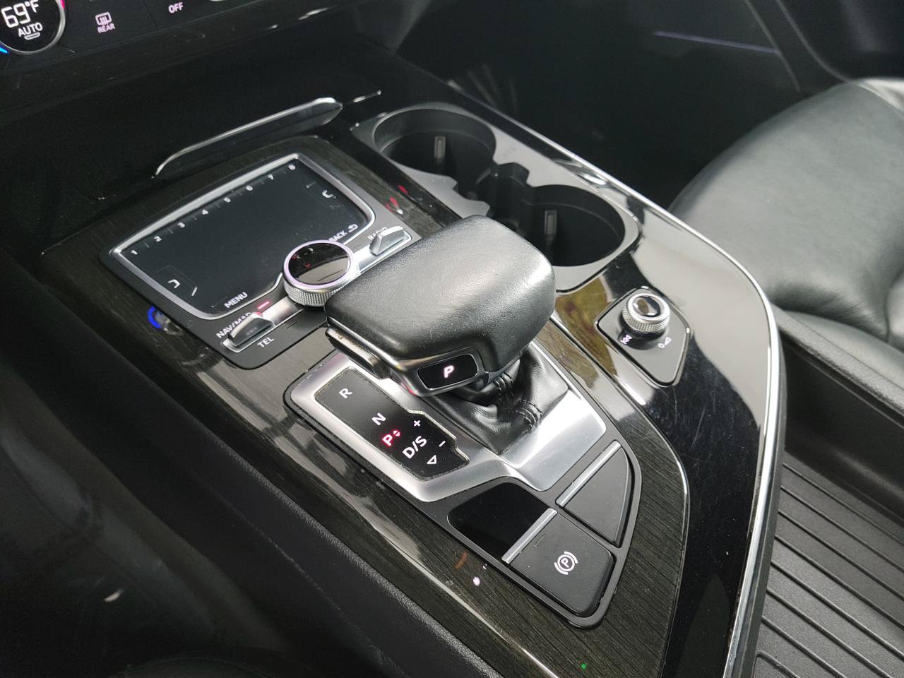Used 2019 Audi Q7 3.0T Premium Plus w/ Premium Plus Package AWD/4WD image 24