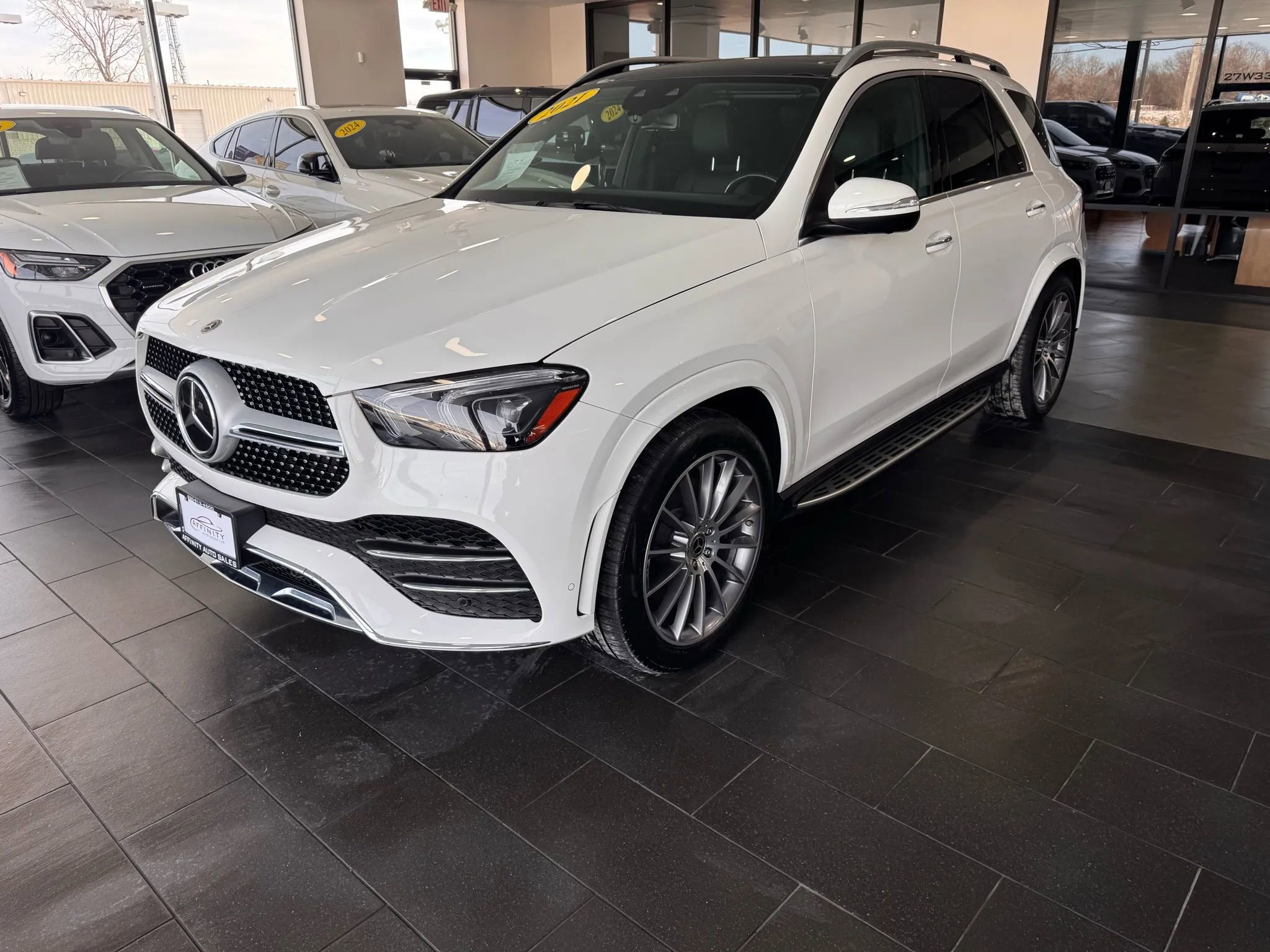Used 2021 Mercedes-Benz GLE 450 4MATIC image 2